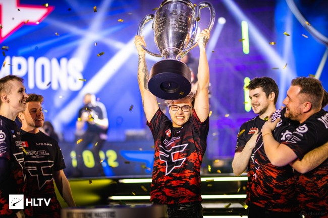 解说Cat：从来没想过故意恶心针对谁，很长时间也在反思自己