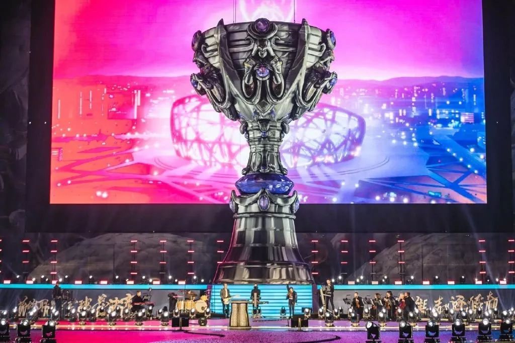 MongolZ和Aurora在2025年Thunderpick世界锦标赛中获得了最后的季后赛名额