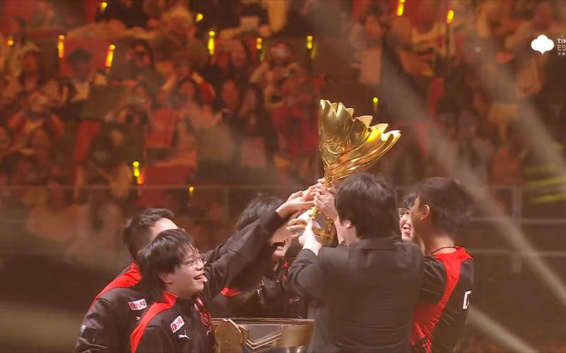 都是豪门，S11四强战队均获得过国际赛事冠军